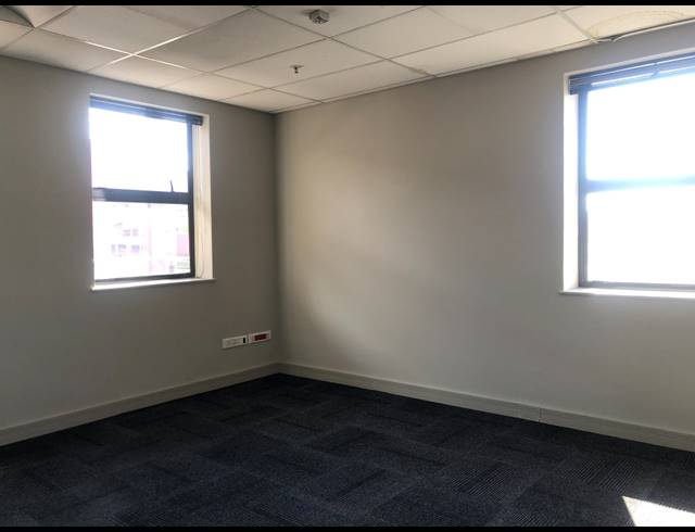 309M² OFFICE TO LET IN WAVERLEY